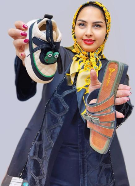 کفش خانواده شاپرک